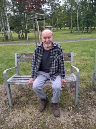 7d7ba001-283b-43fe-88b6-fd2f0496e746