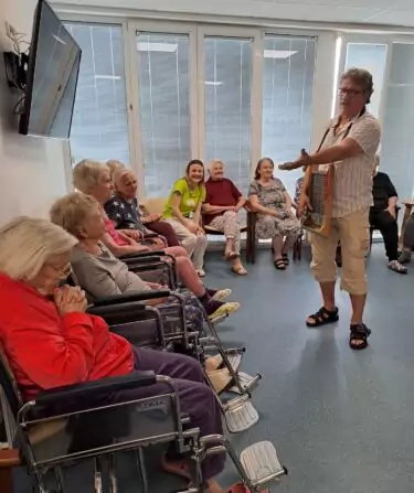 4fa6616e-67b8-41db-84ba-00d1cd693006