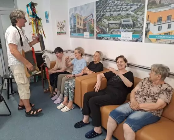 8ebf6ff8-ddd4-444b-a059-b9512e8d1404