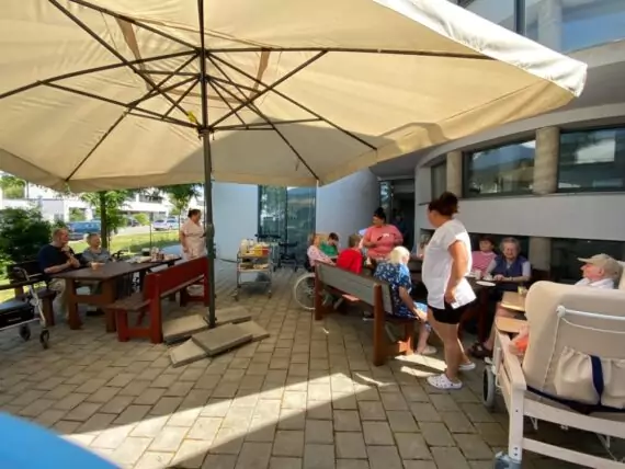 received_2233731183635509