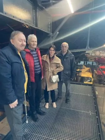 057DC6A6-52C5-4282-BBDC-05DC01705E9E