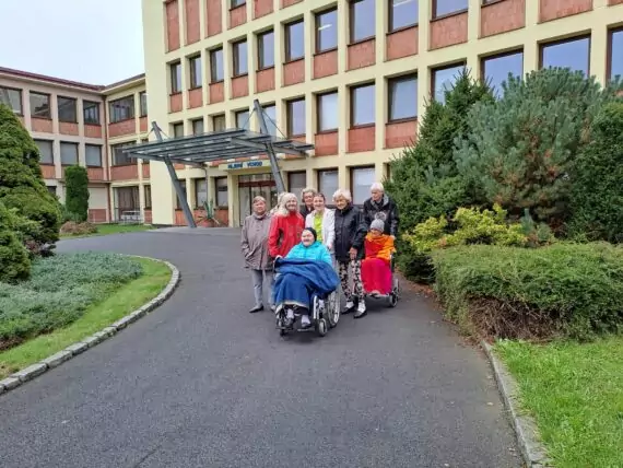 0e1db7c4-9d23-419b-8f6e-9dfb3d18aa4c