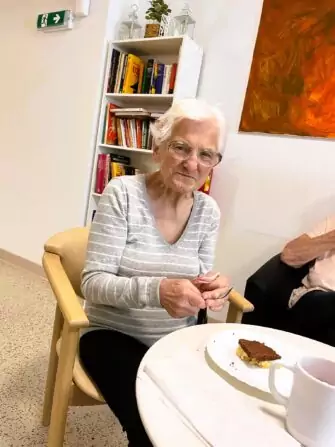 1816c180-a412-49ac-9cd4-7e638868aea3