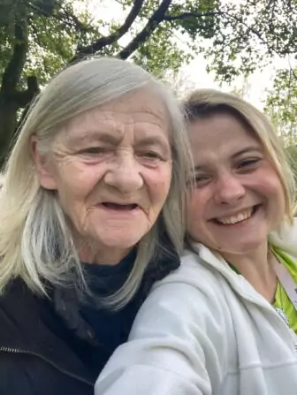 1f97f456-5481-4d1c-b329-565e07cc852a