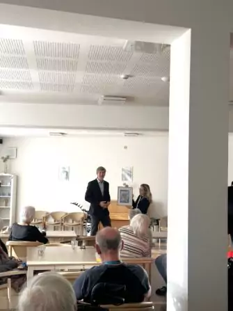 37628765-5E0D-460F-A862-E7ECB73A4194