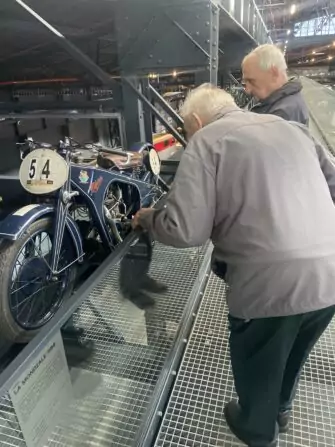 4D7931D3-ACAB-4DFD-A20C-5A9957DEAF45