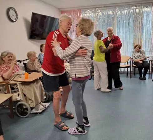 9ea4716e-ad55-41ff-a90d-26d048a1b380