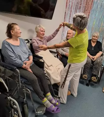 b84b2775-e448-448a-a3de-ff8c523783a9