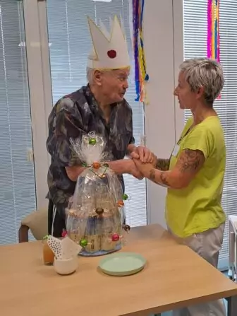 fdd70225-ab62-4245-aaeb-6622cea6d88f