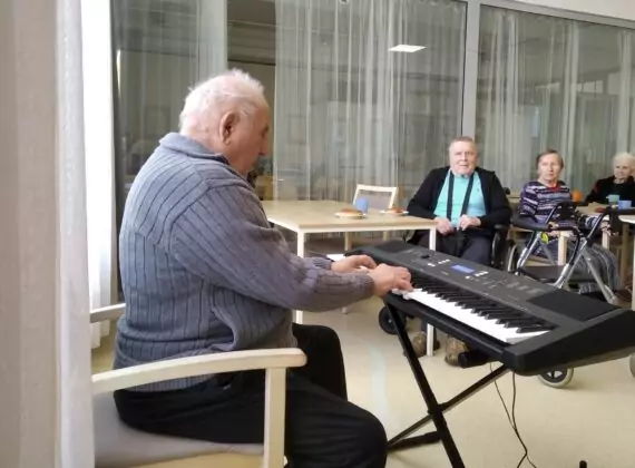 hudební vložka (1)