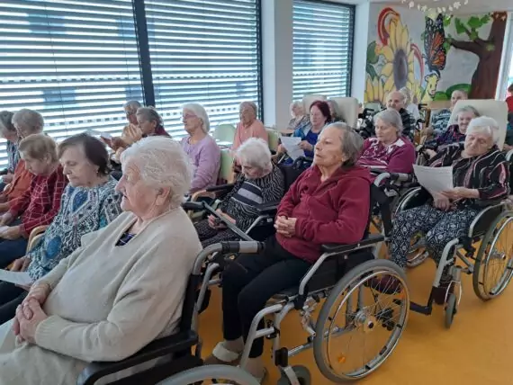 04309d62-a669-4743-8efe-e4b5ea8d7d94