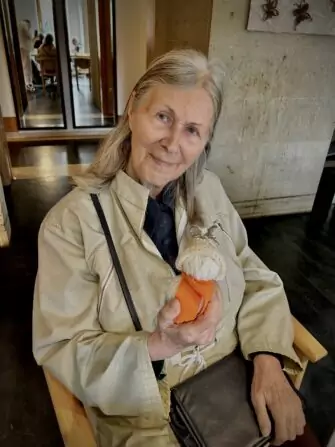 15096ED8-C44F-4C74-AC4C-2872EE5ACD09