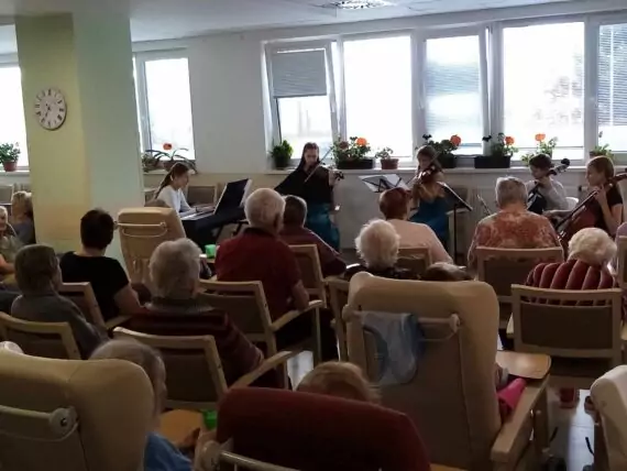 464787008_967338742099827_2002650114811973869_n