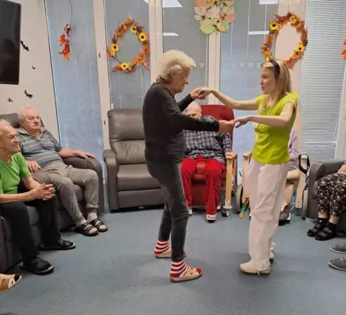 5d45f568-422c-403a-9a11-7569d124b15e