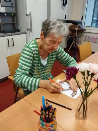 6bd54d9b-86ff-4eef-ac9a-ea3c202c9f72