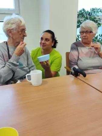 6f63391e-6644-479c-bb39-b633bbfc985d