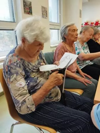 8c1012f0-0d1d-4e80-9f27-b249fa09a41e