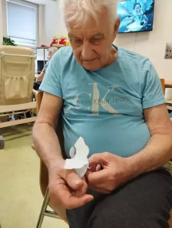 9e624c9f-27d9-42c5-9a4e-bf4ac652b767