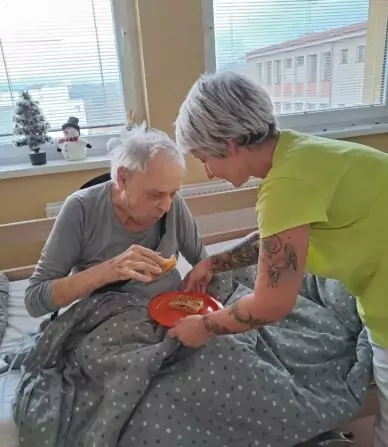 f5076853-3811-4fba-9b9a-222f9383fbda