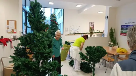 1e67cc76-eeed-4d31-8dbb-6a70b63a054b