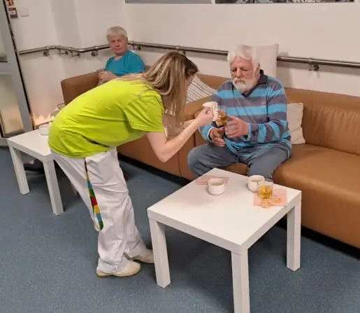 2119321f-e95e-492d-a149-fa68f528d758