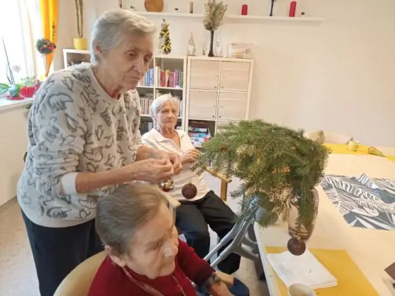 2DE2B0A1-A8A6-427A-BF8E-F30C942D04EC