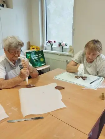 2ec443d2-defa-4c90-94b6-afa693430591