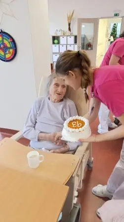 3cf96ba2-17f3-4514-94d2-514c497ebe9c