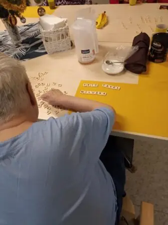 5E9F2327-CCF1-468B-A8BE-9A5F7C52209B