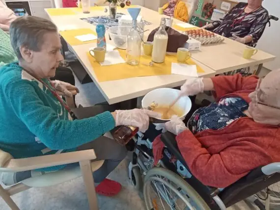 87C63C49-0990-4DFA-B18D-D9B8BBC90A4E