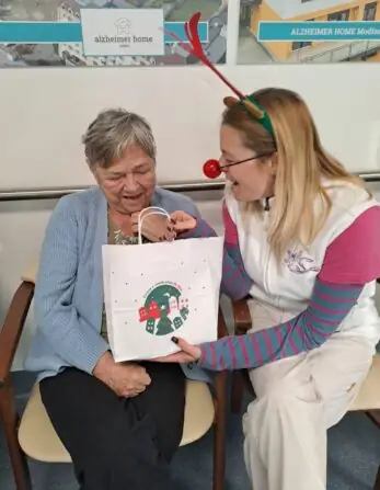 8fdca21f-36c4-4a70-bd8e-9509cad5fc5f