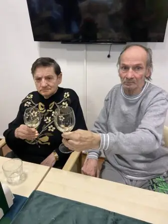 9D4757A1-341C-4295-BEA2-5D73134DA3DE