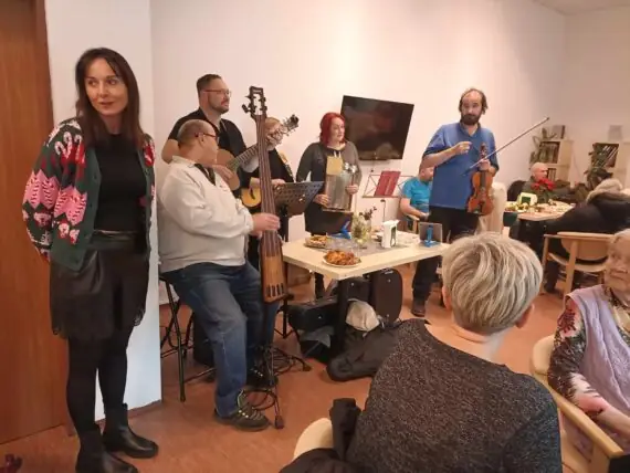 D12307AD-8F9E-4DC0-A194-F513D20A0132