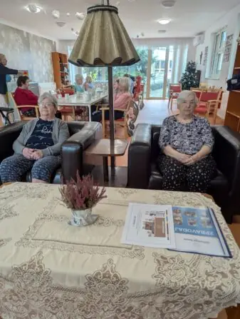 PXL_20241129_085854407