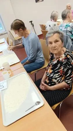 db042321-e854-4908-a9f6-d7333c80803d