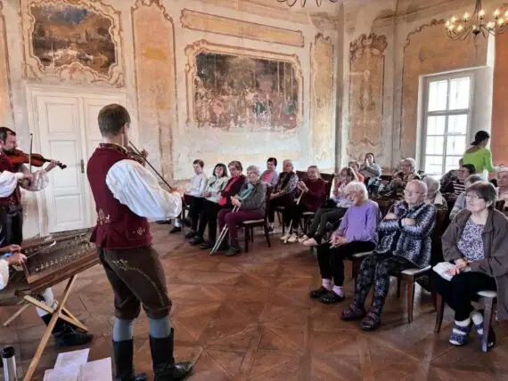 2025 01 10 cimbálková muzika (4)