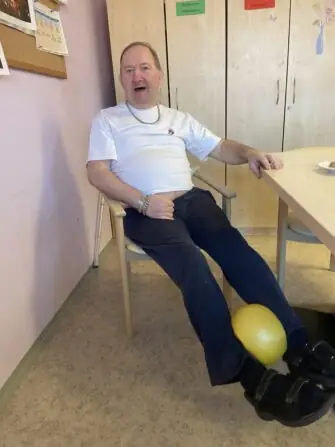 E8631C43-0A99-426B-AFB8-1B7A51B21283