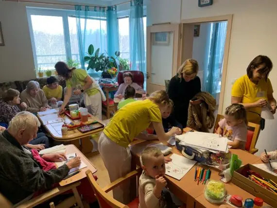 18ccf7d1-d61e-439d-8633-45fec42db21e