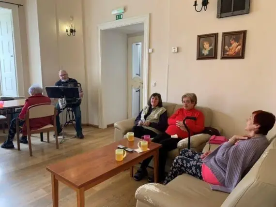 2025 02 07 harmonikář (3)