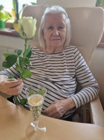 1fd56294-1e45-4c6b-b8c4-6c349723082a