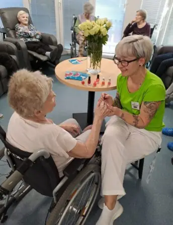 48d274f9-1027-4d1b-a2fc-14403d2c6806