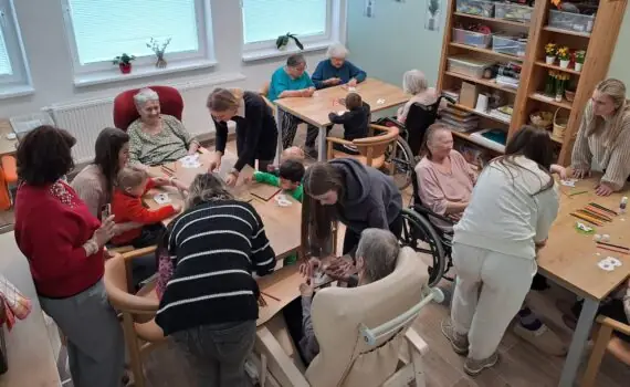 7c2bf3cb-4a76-4830-80b0-916d44e16083