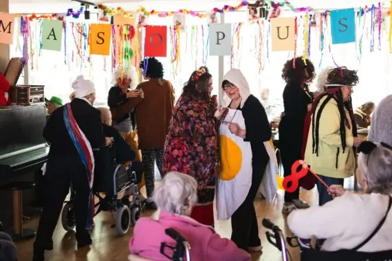 7fab11b3-7ebd-4f63-a36c-7d203b973ac6