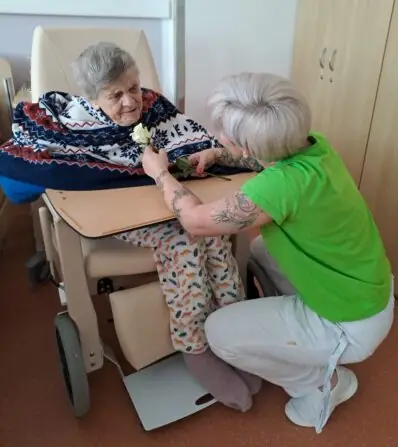 80441813-9f06-4e48-b45e-5b6b2306d46d