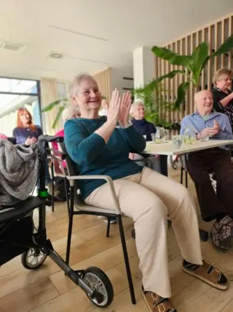 a7029745-0b3e-4353-abd7-1033b75d39d7