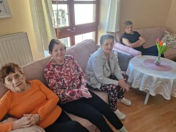 a7547bf5-12e4-41c8-a162-3bf8b67527e5