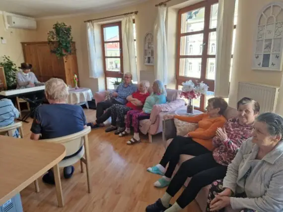 cbcded5b-8038-4a33-b21e-5869c0c35850 (1)