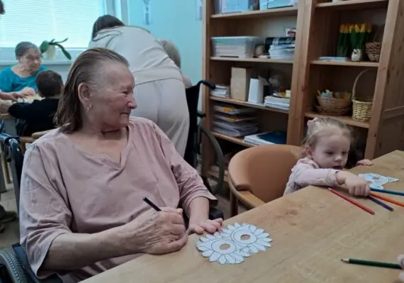 e5fe0ca8-33e4-4d02-ae7c-ec28fc18ab41