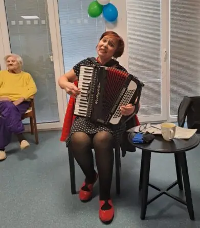 fa39f9cd-67b1-41a1-8b3d-2ec25b5b2919