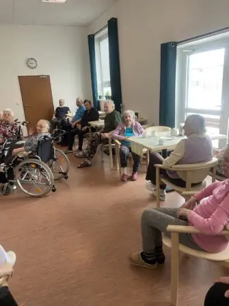 4C1FD69B-DE31-476F-86B3-846031D3741F